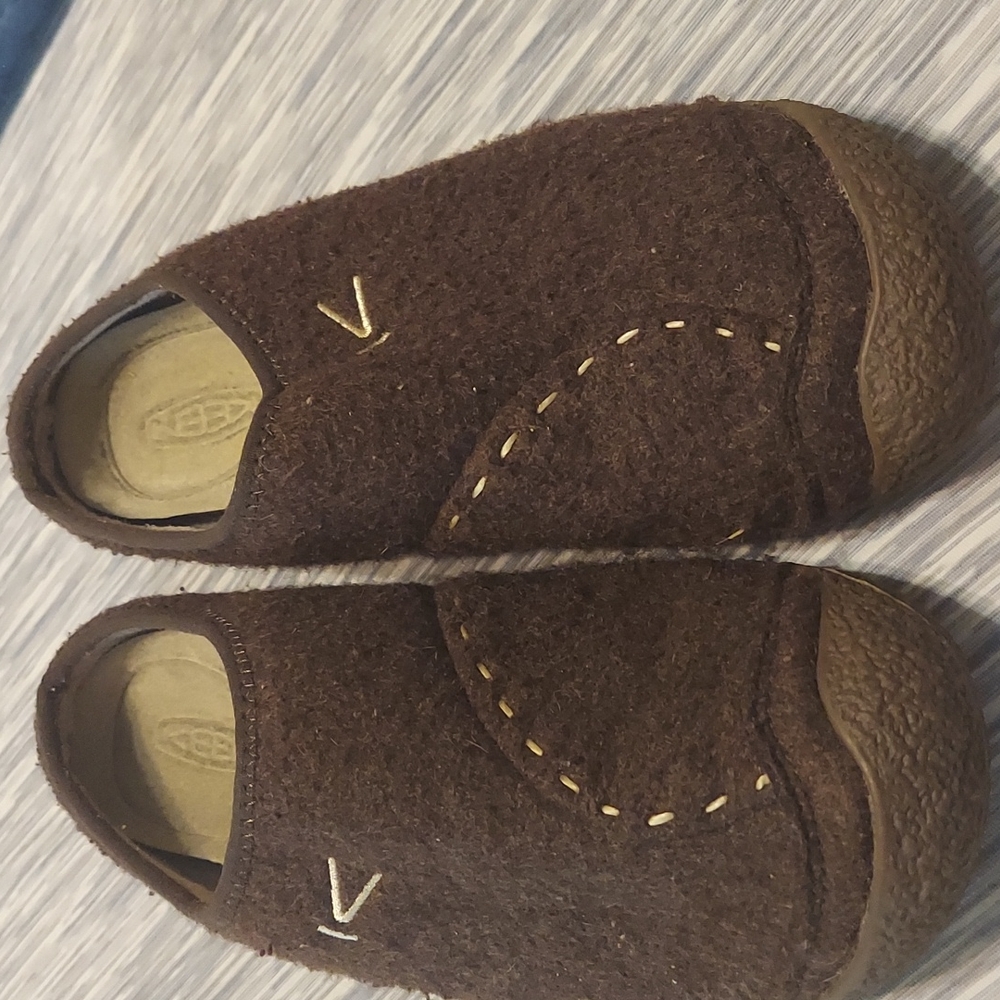 Keen winter slides 8.5